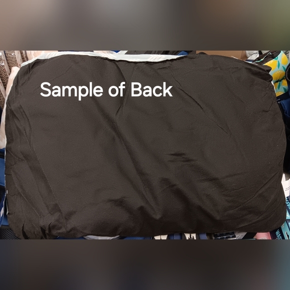 Pet Crate Mat 29"x19" - Picture 4 of 4